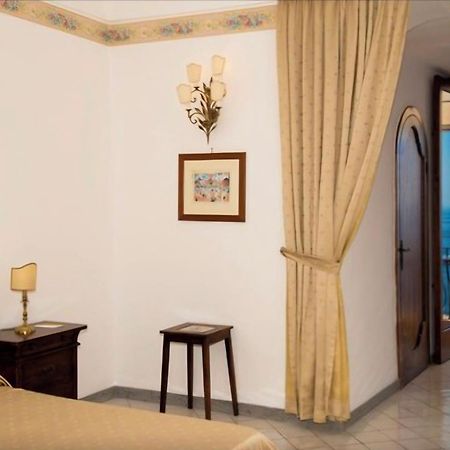 Hotel Miramare Positano Bagian luar foto